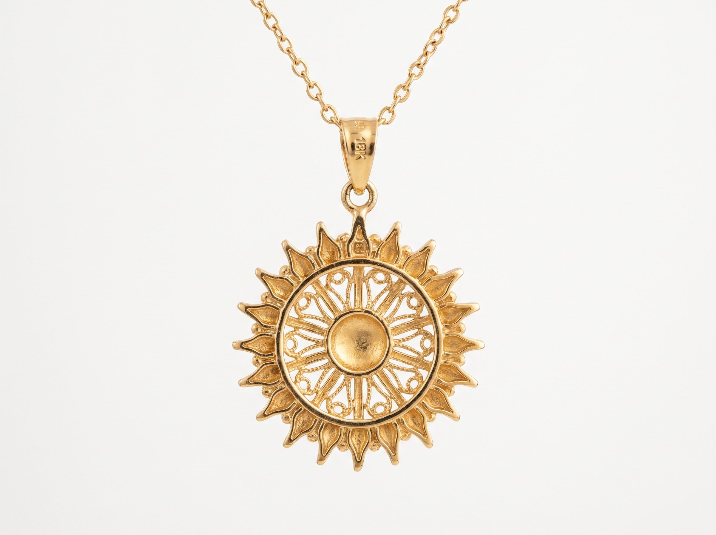 18K gold pendant necklace